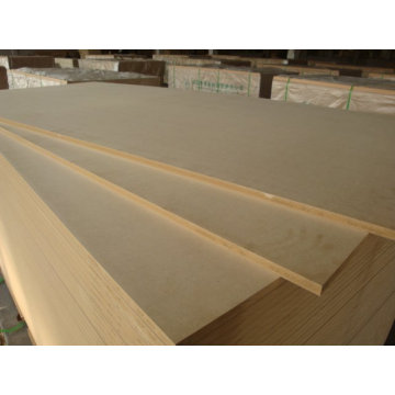 Plain MDF Board Big Size pour le marché de l&#39;Iran (1830 * 3660 * 16mm)